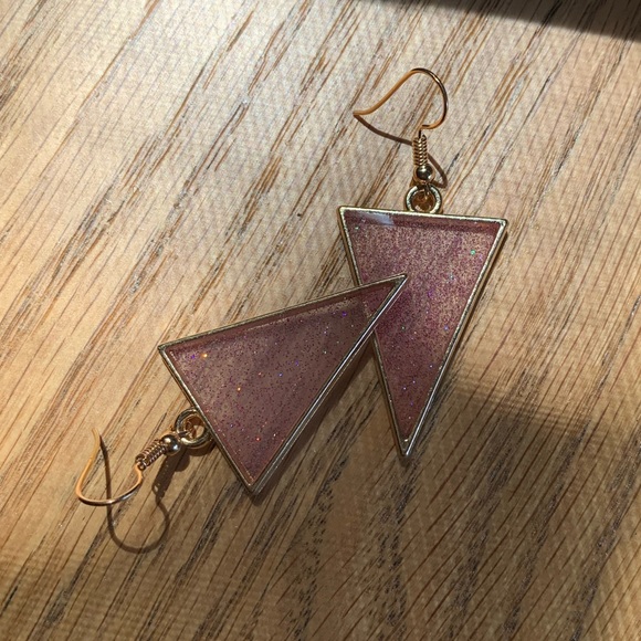 Handcrafted metal and resin earrings - Picture 3 of 4